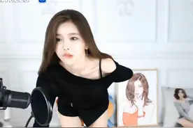 韩国美女主播伊素婉绝版热舞、更多精彩看主页#极品身材视频封面
