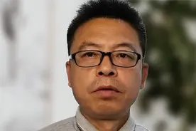 在美国加州，每22个孩子就有一个是自闭症谱系障碍。为什么近20年视频封面