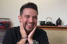 谁知道biu biu water是什么意思 #老外在中国 #中式英语#英语口语视频封面