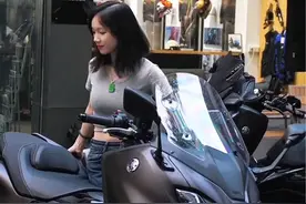 号称踏板界的大绵羊雅马哈tmax560 摩托车来了#tmax560 #摩托车 #抖音汽车 #dou是好车 #带你懂车视频封面