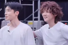 高瀚宇加盟鹿晗工作室，成为鹿晗工作室首位签约艺人。鹿晗：未来一起好好干！网友：九年挚友携手 太期待了。#鹿晗鹿晗 #高瀚宇 #鹿晗 @抖音短视频视频封面