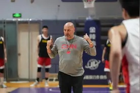 #篮球 #中国男篮教练  亚历山大·乔尔杰维奇视频封面