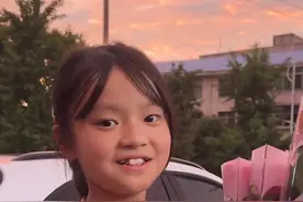 三观超正的卖花的小姑娘，大家会鼓励她吗？#三观正的女孩