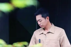 夏至不仅是自然的旺盛，也是生活的高峰，在这一年中白日最长的一天，你准备做些什么呢？ #闲人请进 #大有学问 #夏至视频封面