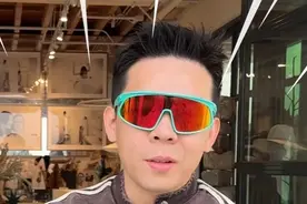 克罗心是否有价格泡沫？#克罗心 #chromehearts克罗心 #洛杉矶 #美潮穿搭 #夏嘉欢