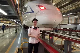 影老板带您探秘高铁背后的故事 ②高铁行驶为啥不打滑？视频封面