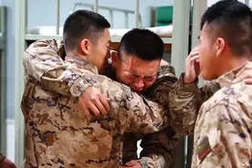 #新兵下连  班长有几句话想对你说……（王先克 孙雨辰 黄炫琛）视频封面