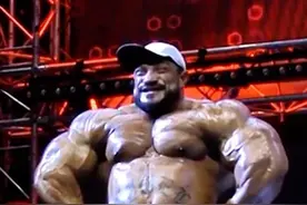 世界上肌肉维度最大的萝莉！荷兰巨兽罗利温克拉的嘉宾表演！震撼视频封面