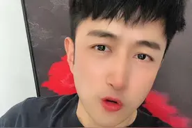 韦东奕涨粉速度超过李连杰 #韦东奕入驻抖音 #韦东奕 @抖音短视频