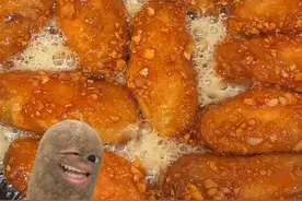 只需要一个不粘的平底锅，就可以做吃了会不自觉扭屁股的黄油煎鸡翅#抖音美好食光 #一口吃掉这里的春天