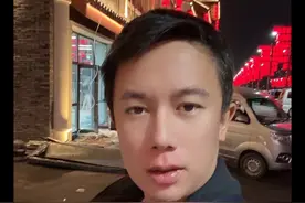 在家这边开店的好处就是 吃的特别符合口味 随便找一个小餐馆吃飞起来视频封面