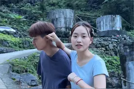 当拿证不到半年的弟弟把我的车开沟里后，看到全家人的反应才懂得情绪稳定有多重要？#我的乡村生活 #农村生活 #日常vlog视频封面