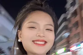 “宁可满身酒味，也不要眼眶含眼泪，苦不堪言的时候，就尽量把自己灌醉”#歌词句句入心 #愿所有真情都不被辜负 #情感共鸣 #热门音乐🔥 #越听越上头视频封面