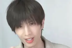 今天带来一款初代奥特曼shf#玩具测评 #万代 #奥特曼视频封面