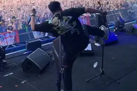 为什么要离开我？没有一点点消息😭#周密 #特技 #健身日常