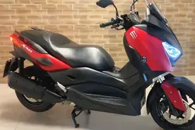 雅马哈省油踏板车，排量250，皮实耐用，配ABS，听听声浪如何？视频封面