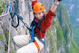 给你100万你敢挑战亚洲第一飞拉达吗！快奔三了，我知道以后就算想来也不敢上了#七星山飞拉达 #飞拉达攀岩 #勇敢的人先享受世界