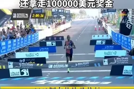 这只兔子真是“一只流氓兔”，实力杠杠的，其实很多比赛规则，兔子是不允许夺冠的。当然也有规则允许跑完全程的，比如这只兔子，实力的确强悍#运动 #马拉松视频封面