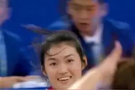 中学老师夺冠了！女版库里三分神射手#张敬一 利用暑假拿了个世界冠军！#大运会女篮 #成都大运会视频封面