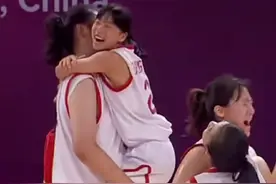 国宝张子宇，怒砍44分14篮板5助攻2抢断，U18女篮97:81战胜日本，小组第一晋级半决赛，同时获得2025女篮U19世界杯参赛资格！#张子宇 #u18女篮亚洲杯视频封面