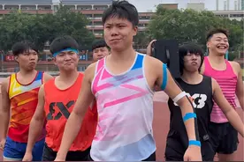 当体育生是网红时 当班里的体育生是网红时… #体育生  #校园生活视频封面