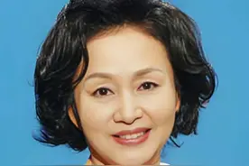 看了又看演员介绍:进昌叔 金珠和银珠的妈妈扮演者进昌叔，你喜欢她演的妈妈角色吗？#看了又看维语版 #演技派 #韩剧推荐#演员介绍