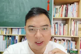 25年高考物理难不难？孩子们走出考场笑了:和你预测一样，没有那么难#高考物理 #江苏高考 #2025高考