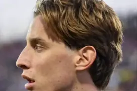 谁也不想发生这样的意外，好在博韦暂无大碍。真心希望他早日康复，还可以出现在赛场上。至于补赛，最快也要明年二月了。#意甲 #国际米兰 #博韦 #腾哥球评 #dou来足球季视频封面