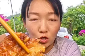 一妈一娃一辆车床车自驾全国溜娃的户外生活，视频封面