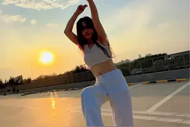 好美的夕阳🌇 虽然不记得动作了 但还是想应景跳一下😜#dance #diamond #我的人间记录 #夏日气息视频封面