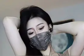 口罩美女慢舞 #完美身材 #这谁顶得住啊视频封面