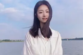 人穷不说理，没钱不入众， 言轻莫劝人，个小不拉架， 待到成功时，把酒言初心。 #人性 #现实