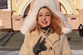 俄罗斯人身上有体味，但平常闻不到#俄罗斯 #中国#外国人体味视频封面