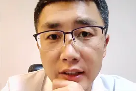 25岁小姑娘居然得了心碎综合征。唉，大家要注意纾解心情呀。#心碎综合征 #伤心过度 #调整心态 #健康科普视频封面