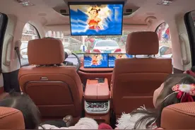 在福建除了游神，还有另外一个500年历史的传统习俗“抬菩萨”#魏牌全新蓝山#开蓝山过新年