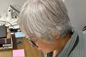 #上海阿姨56岁去欧洲留学90后女儿成陪读 #正是闯的年纪 #关注 #留学视频封面