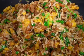 下班回来不想做菜，可以试试这个外婆菜炒饭，几分钟搞定，真的太香太好吃了#炒饭 #外婆菜