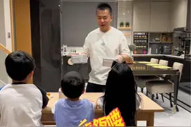 爸爸说今天给孩子们做盲盒便当，又是有趣的一餐……#爸爸带娃 #亲子 #人类幼崽成长记 #萌娃视频封面