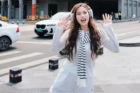 檀健次！！南宁大屏，直接原地被硬控～ #雪碧全球品牌代言人檀健次 #活出你的爽#透心凉心飞扬#檀健次视频封面