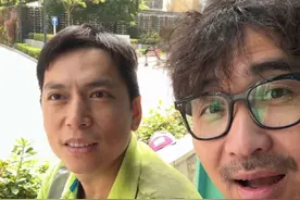 #暴叔讲留学 #留学 #大学生就业 #升学规划 #就业 @暴叔讲家庭教育 @暴叔讲升学规划 同学们家长们！技能在手，走遍天下都不怕！视频封面