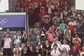 恭喜 雅思组合——“我们不是来比赛的，而是来拼命的”#现场见证中国队夺金时刻 #雅思组合夺冠 #永远可以相信国家队的眼光 #郑思维黄雅琼视频封面