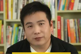 #人生百态 #正能量 英国房东为留学生免租八年，晚年患病小伙将其接到中国养老视频封面
