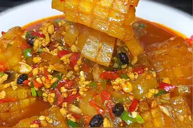 冬瓜这样做比红烧肉还好吃，用这个汤汁拌饭真的太绝了#做菜我是认真的努力做好每一道菜 #冬瓜 #红烧冬瓜的做法 #妈呀太香了视频封面