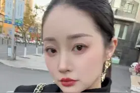 当我打扮的很精致出门，而我的对象，就是一双棉拖 #秋冬穿搭 #情侣穿搭 #时髦精的冬日保暖穿搭 #冬季外套也能穿出时尚感 #冬日酷飒感穿搭视频封面