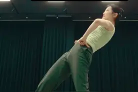 蒙古舞板腰体态训练 跳蒙古舞身体松散无力，容易晃动，试试这组板腰体态训练，提升中段稳定性和腿臀力量。#蒙古舞##蒙古舞板腰视频封面