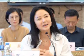 安徽淮南走出来的女高音歌唱家张燕期待为家乡而歌。 （淮南日报全媒体记者 廖凌云 采制）视频封面