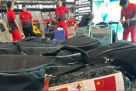 中国大学生国家队出发世界锦标赛 #大学生自行车锦标赛 #自行车比赛视频封面