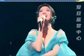 让丫头吃点苦吧，她唱的太开心了！#单依纯