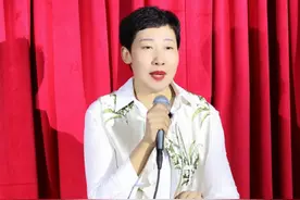 面对领导突然的关心该怎么处理#与领导相处 #如何高情商应对领导 #职场技巧 #段子 #白雪单口喜剧视频封面