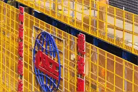 涪陵渝万铁路全线最“高墩”，蔡家沟双线特大桥工程建设进度实拍。是目前国内在建同类型工程的最高墩，也是渝万高铁重难点工程之一。#施工现场实拍#渝万高铁 #桥梁工程 #中国铁建 #童妈航拍视频封面